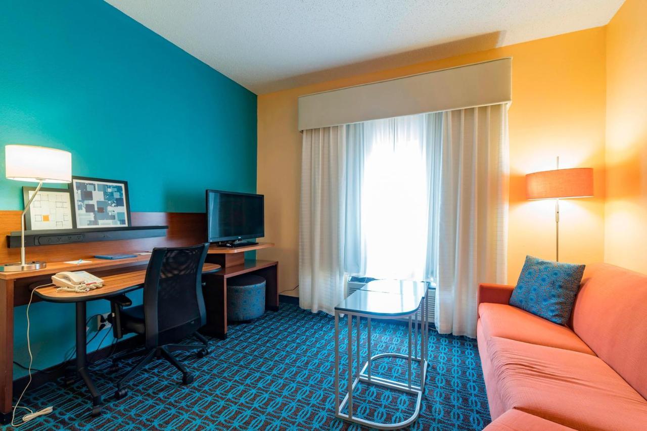 Comfort Inn & Suites Green Bay Stadium Area Exterior foto