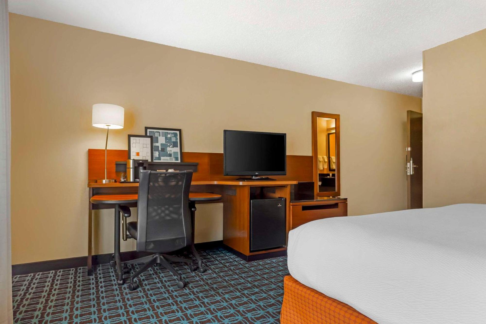 Comfort Inn & Suites Green Bay Stadium Area Exterior foto